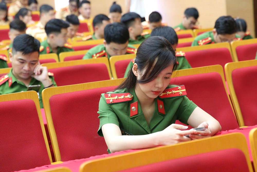 Công an Thủ đô tiên phong trong kỷ nguyên số - ảnh 1