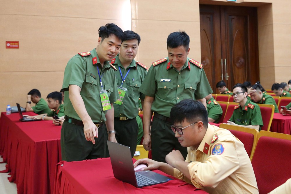 Công an Thủ đô tiên phong trong kỷ nguyên số - ảnh 3