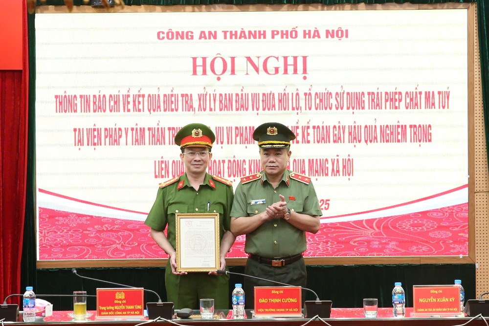 Bí thư Thành ủy Bùi Thị Minh Hoài gửi Thư khen Công an thành phố Hà Nội - ảnh 1
