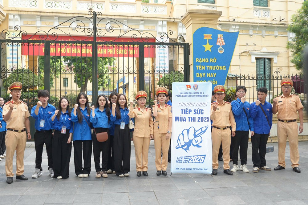 Công an Hà Nội triển khai đồng bộ các giải pháp bảo đảm an toàn kỳ thi tốt nghiệp THPT năm 2025 - ảnh 3
