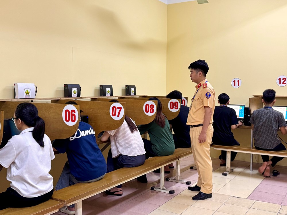 Hà Nội triển khai nghiêm túc kỳ sát hạch lái xe mô tô - ảnh 4