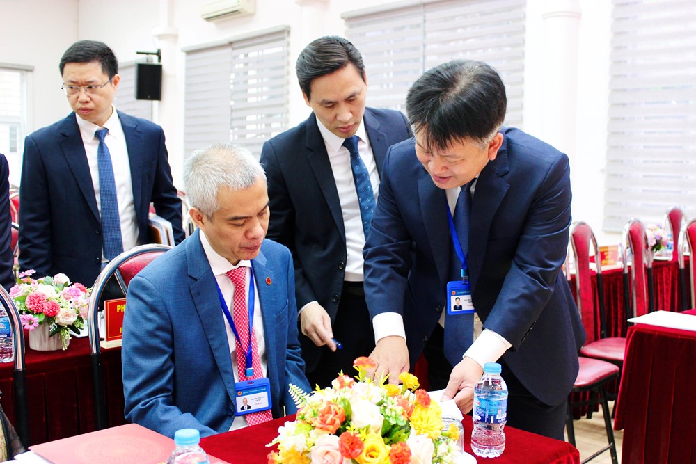 Hà Nội: Ngày đầu tiên thực hiện chính quyền 2 cấp, người dân phấn khởi vì thủ tục nhanh gọn - ảnh 4