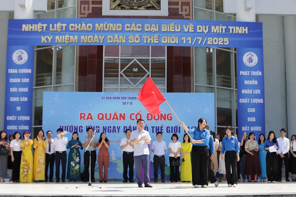 Hà Nội tổ chức mít tinh hưởng ứng ngày dân số thế giới 11/7 - ảnh 5