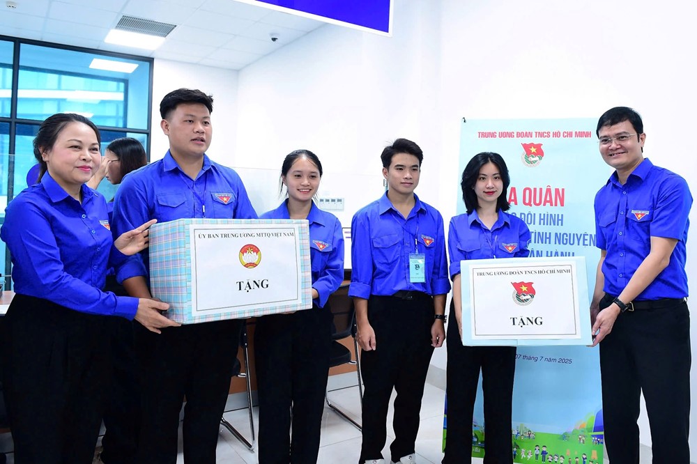 Áo xanh tình nguyện đồng hành cùng người dân và cán bộ vận hành chính quyền 2 cấp - ảnh 4