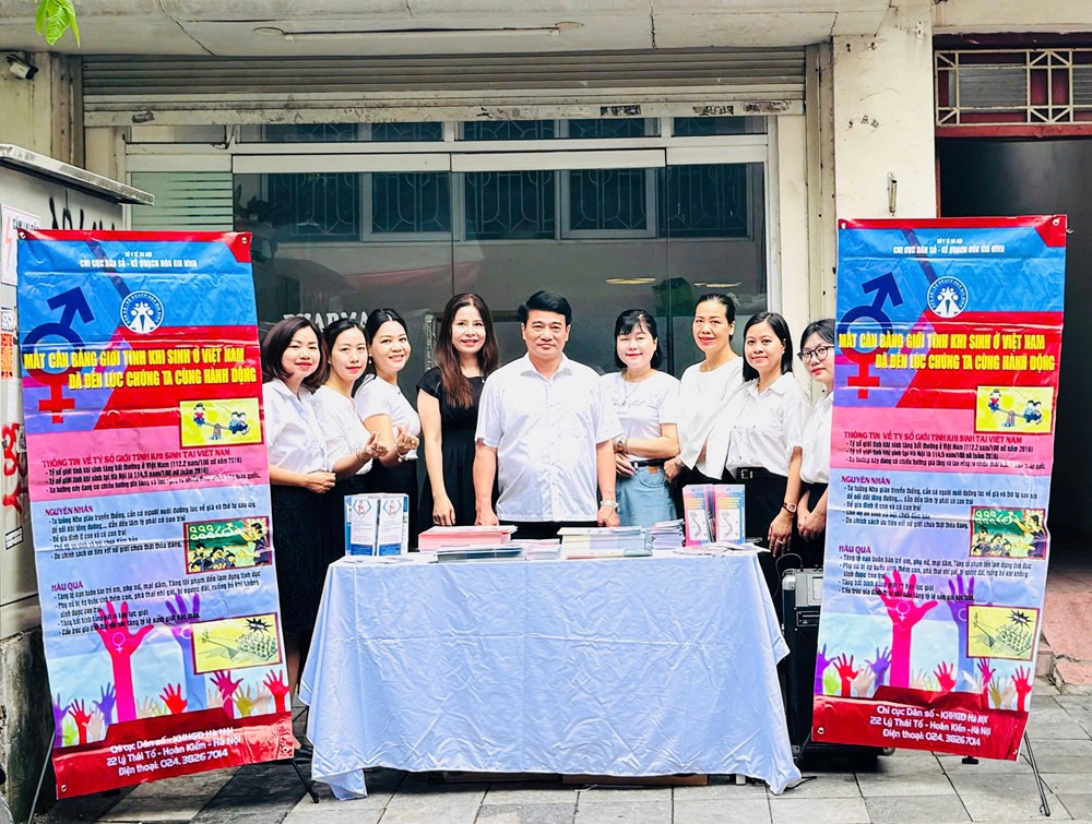 Phường Hoàn Kiếm (Hà Nội) đẩy mạnh hoạt động nâng cao chất lượng dân số - ảnh 2