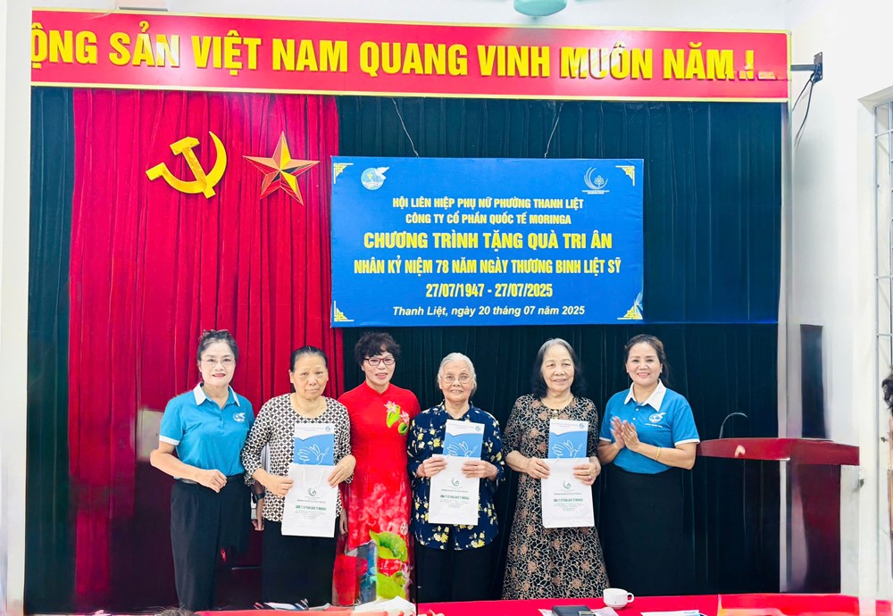 Hội LHPN phường Thanh Liệt tổ chức nhiều hoạt động tri ân gia đình liệt sĩ - ảnh 2