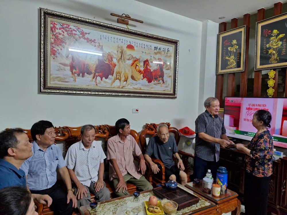 Phường Phú Diễn: Nhiều hoạt động tri ân nhân kỷ niệm 78 năm Ngày Thương binh - Liệt sĩ 27/7 - ảnh 4