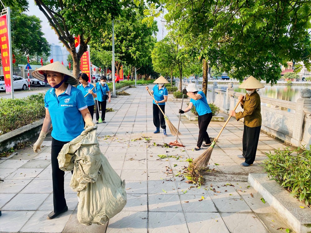 Phường Phú Diễn: Nhiều hoạt động tri ân nhân kỷ niệm 78 năm Ngày Thương binh - Liệt sĩ 27/7 - ảnh 11