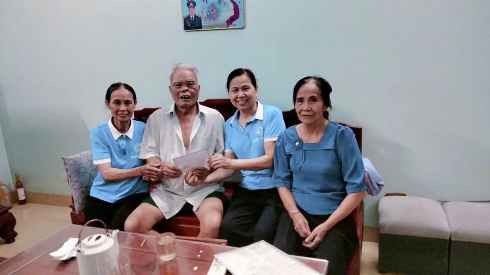 Phường Phú Diễn: Nhiều hoạt động tri ân nhân kỷ niệm 78 năm Ngày Thương binh - Liệt sĩ 27/7 - ảnh 2