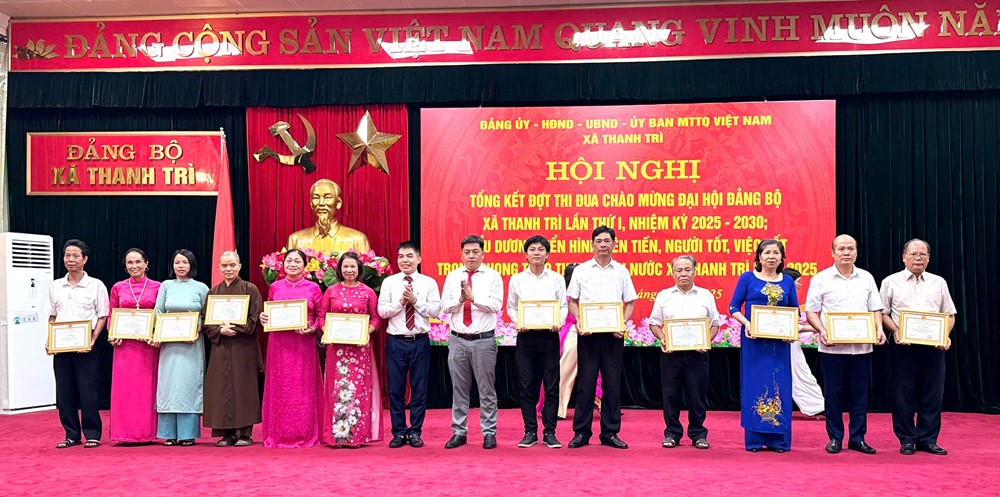 Xã Thanh Trì khen thưởng các tập thể, cá nhân có thành tích xuất sắc trong phong trào thi đua yêu nước - ảnh 4