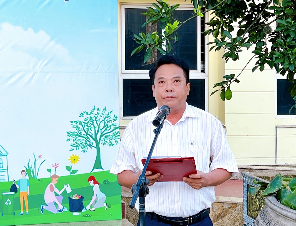 Hơn 200 cán bộ và nhân dân phường Thanh Liệt ra quân vệ sinh môi trường - ảnh 3