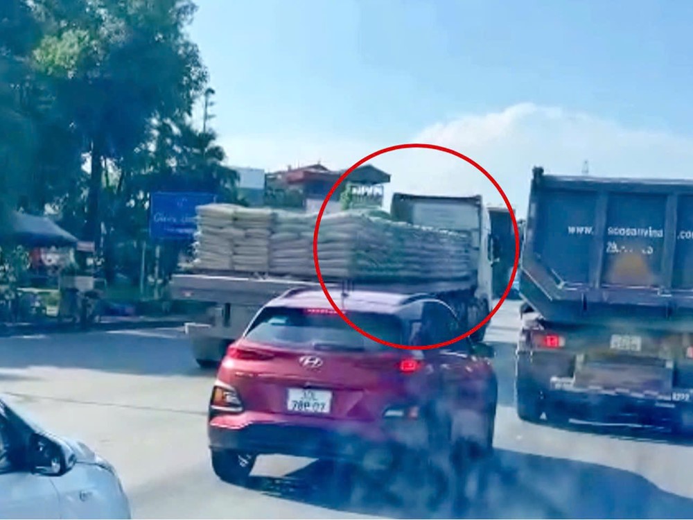 Hà Nội: Tiếp nhận phản ánh qua số điện thoại cá nhân, Trưởng phòng CSGT chỉ đạo xử lý “nóng” - ảnh 3