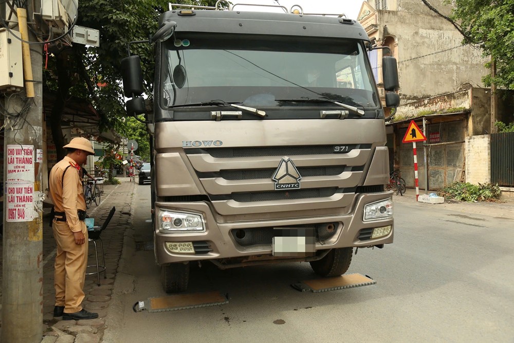 Hà Nội: Xử lý nghiêm xe quá khổ, quá tải tại cửa ngõ phía Nam - ảnh 1