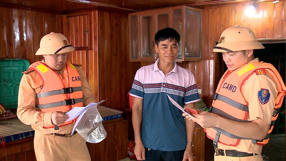 Hà Nội: Duy trì kiểm soát chặt vận tải đường thủy trên sông Hồng  - ảnh 3