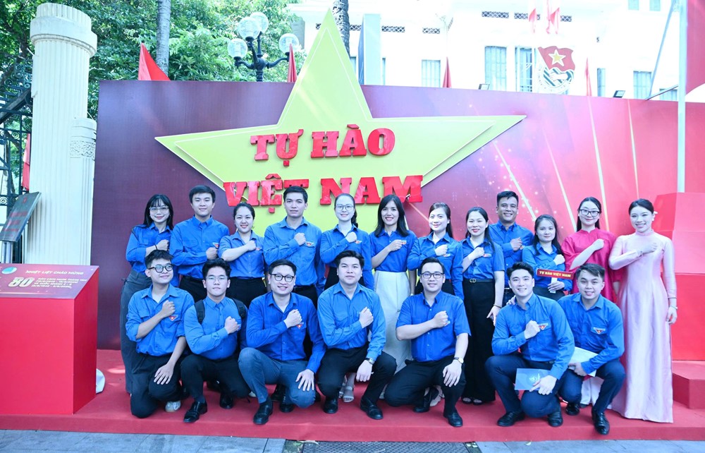 Đoàn viên thanh niên tham gia lưu giữ và tuyên truyền câu chuyện lịch sử - ảnh 5