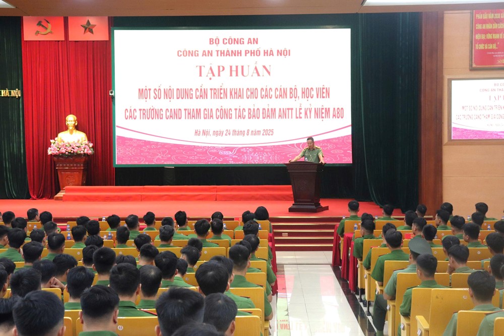 Tập huấn cho cán bộ, học viện tham gia bảo đảm an ninh trật tự Lễ kỷ niệm A80 - ảnh 2
