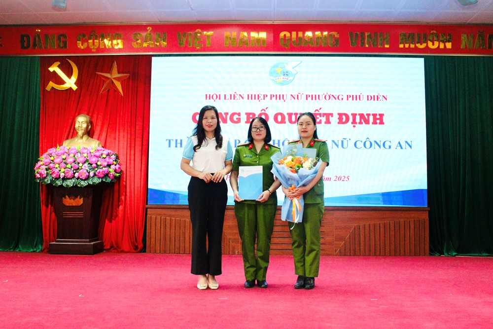 Ra mắt Chi hội phụ nữ Công an phường Phú Diễn - ảnh 1