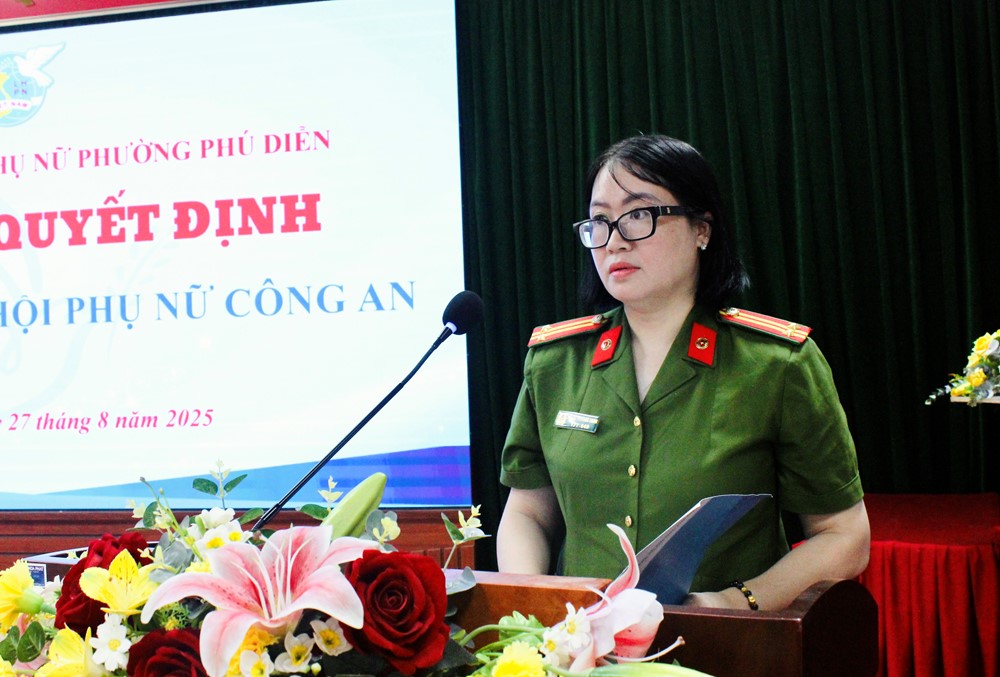 Ra mắt Chi hội phụ nữ Công an phường Phú Diễn - ảnh 2