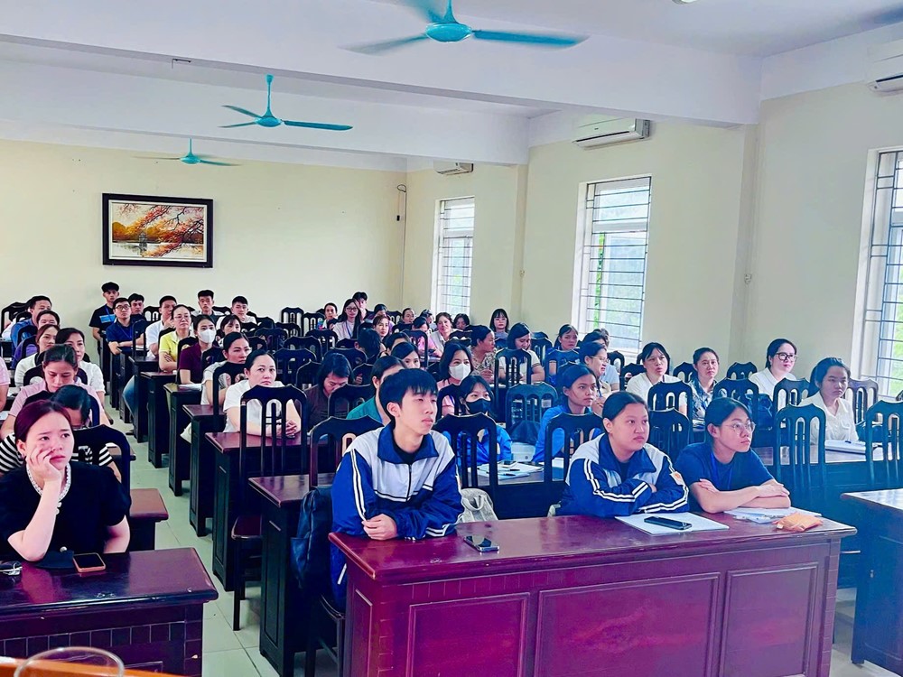 96 học viên được tuyên truyền về luật an toàn giao thông - ảnh 2