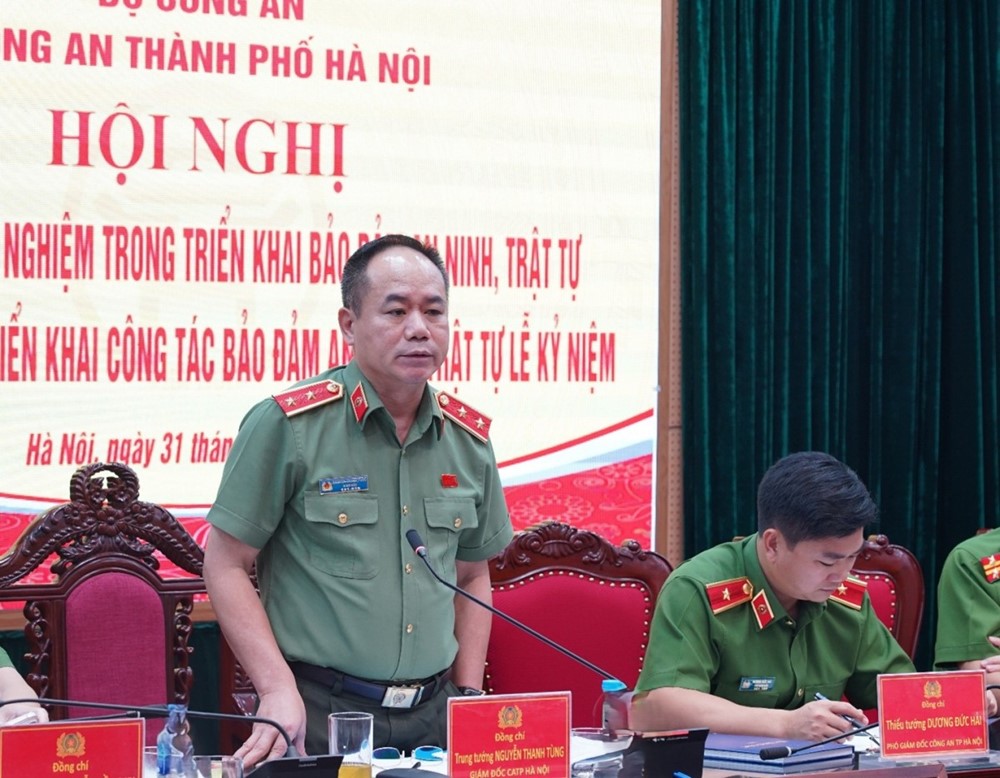 Không để xảy ra tình trạng giữ chỗ, chiếm chỗ khi xem diễu binh, diễu hành  - ảnh 1