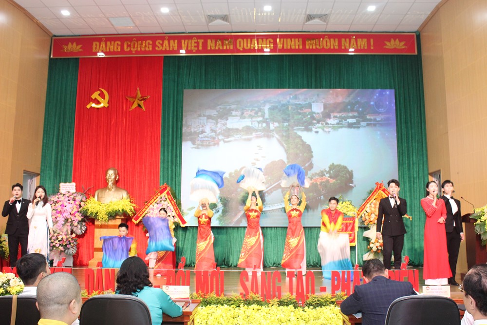 Đồng chí Nguyễn Thu Hương giữ chức Chủ tịch Uỷ ban MTTQ phường Xuân Đỉnh - ảnh 3