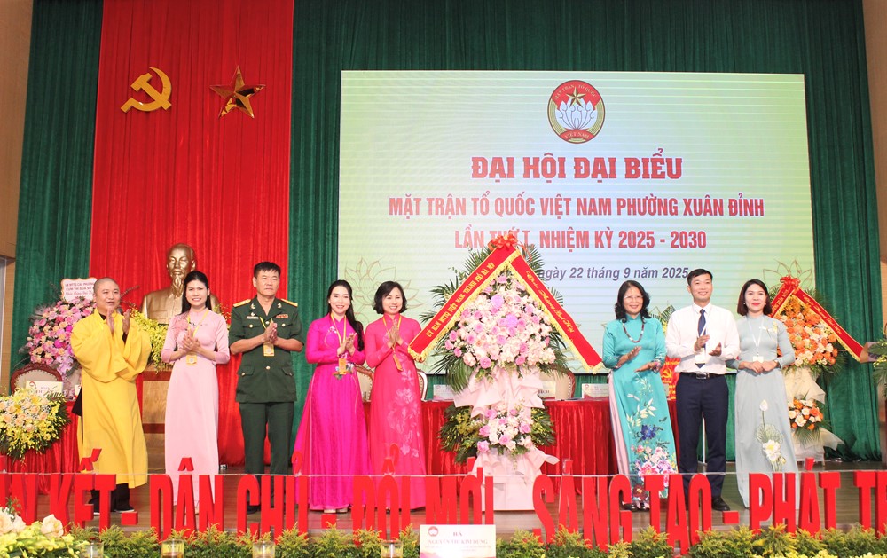 Đồng chí Nguyễn Thu Hương giữ chức Chủ tịch Uỷ ban MTTQ phường Xuân Đỉnh - ảnh 10