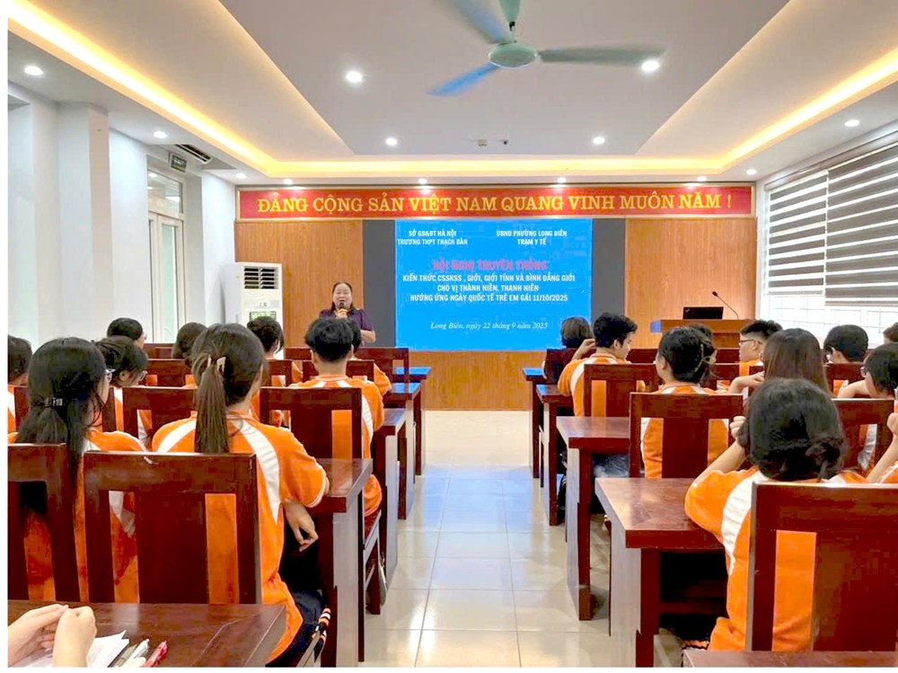 Phường Long Biên tuyên truyền chăm sóc sức khỏe sinh sản vị thành niên cho học sinh  - ảnh 1