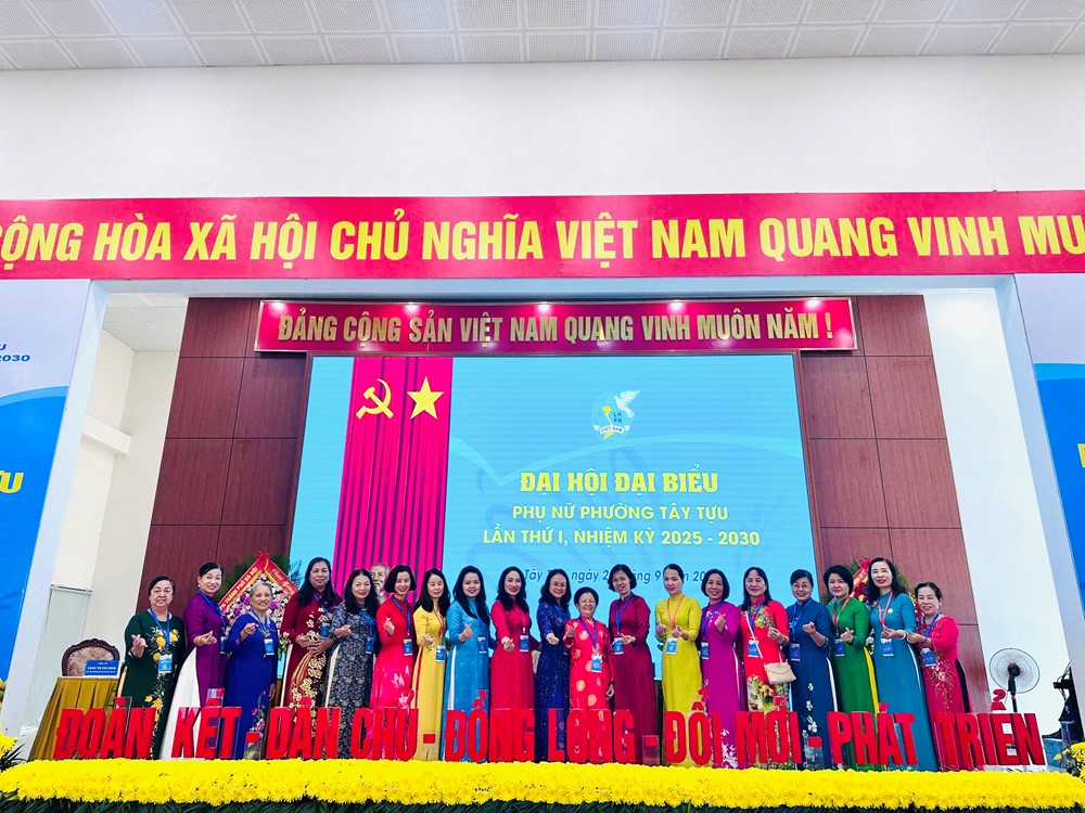 Phụ nữ phường Tây Tựu phát huy đoàn kết, sáng tạo, chủ động hội nhập - ảnh 5