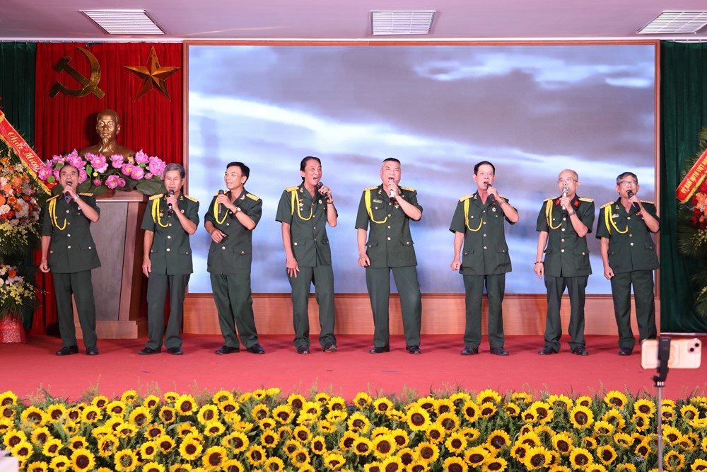 Cựu chiến binh phường Đông Ngạc đoàn kết, giúp nhau phát triển kinh tế - ảnh 1