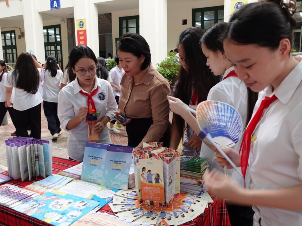 Phường Ba Đình hưởng ứng Ngày Tránh thai Thế giới và Ngày Quốc tế Trẻ em gái 2025 - ảnh 3