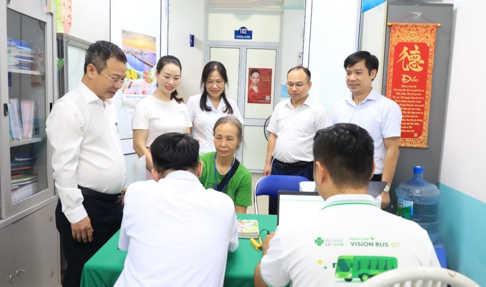 Phường Khương Đình tổ chức chiến dịch khám sức khỏe cho người cao tuổi  - ảnh 1