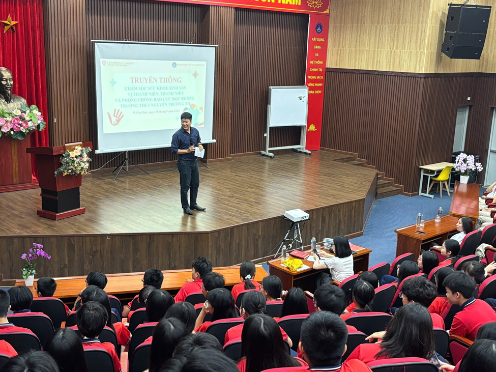 Phường Ô Chợ Dừa tổ chức truyền thông chăm sóc sức khỏe sinh sản vị thành niên, thành niên - ảnh 2