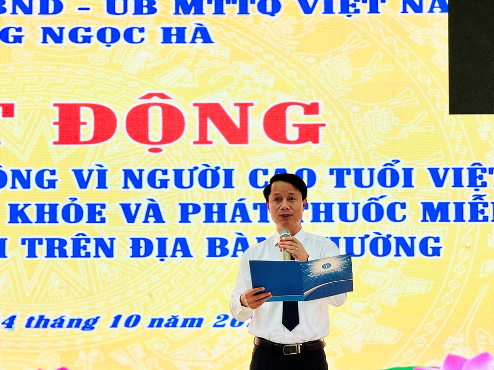 Phường Ngọc Hà: Tổ chức khám, tư vấn và phát thuốc miễn phí cho người cao tuổi - ảnh 1