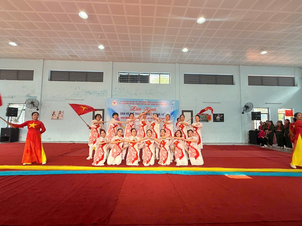 Xã Đại Thanh: Rộn ràng hội thi dân vũ thể thao “Vũ điệu tháng Mười” - ảnh 5