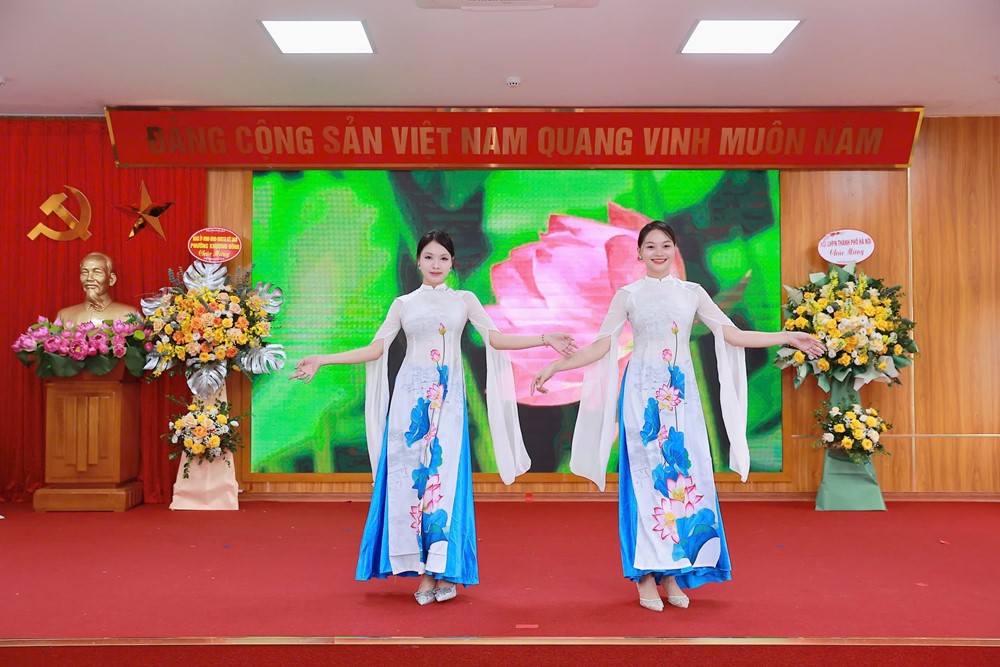 Hội LHPN phường Khương Đình gặp mặt kỷ niệm ngày 20/10 - ảnh 20