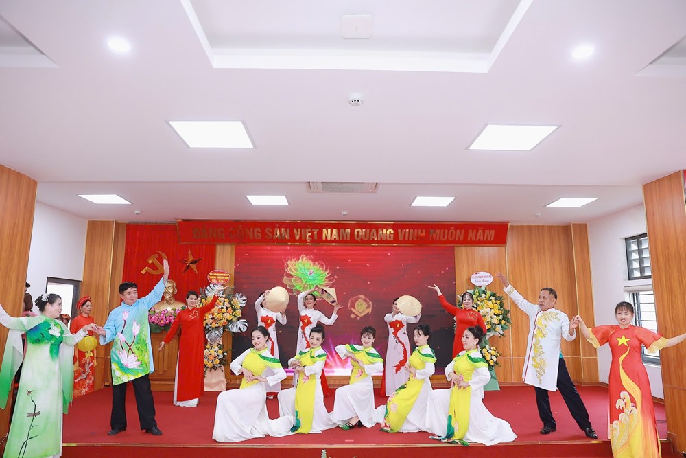 Hội LHPN phường Khương Đình gặp mặt kỷ niệm ngày 20/10 - ảnh 17