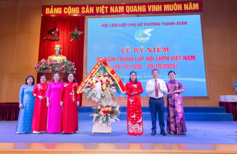 Hội LHPN phường Thanh Xuân kỷ niệm 95 năm ngày thành lập Hội Liên hiệp Phụ nữ Việt Nam 20/10 - ảnh 6