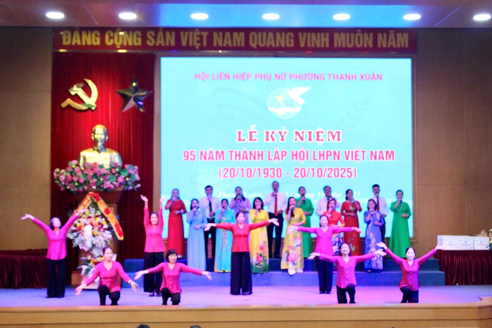 Hội LHPN phường Thanh Xuân kỷ niệm 95 năm ngày thành lập Hội Liên hiệp Phụ nữ Việt Nam 20/10 - ảnh 2