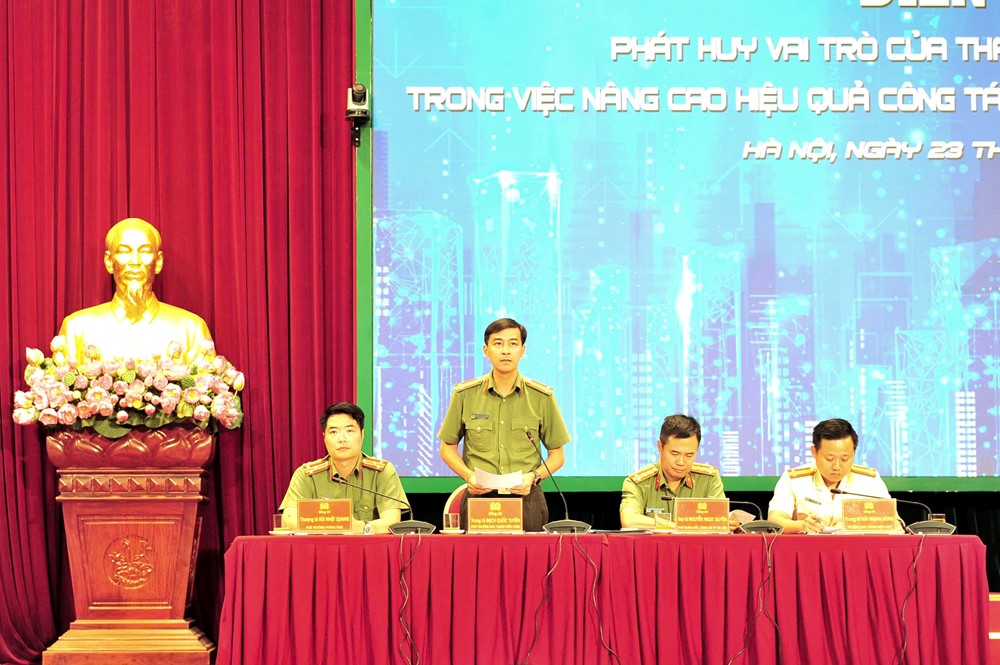 Thanh niên Công an Thủ đô phát huy sức trẻ, nâng cao hiệu quả công tác bảo đảm an ninh, trật tự tại cơ sở - ảnh 3