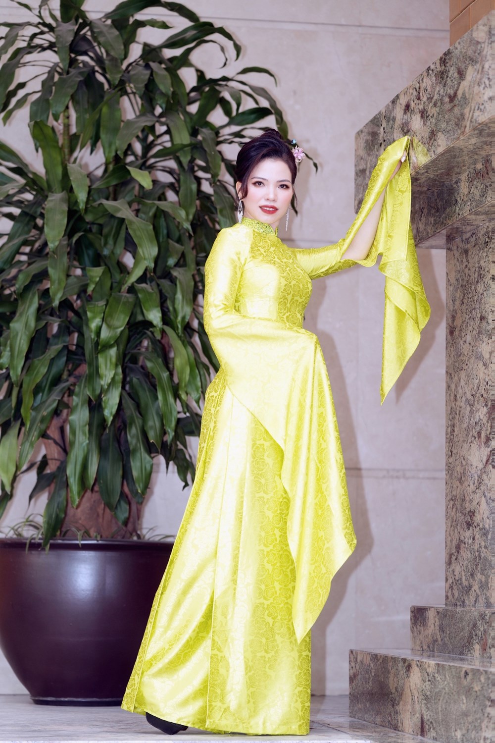 Nhà thiết kế Thái Hải đã để lại ấn tượng mạnh trong cuộc thi Hoa hậu Tài sắc thế giới - ảnh 3