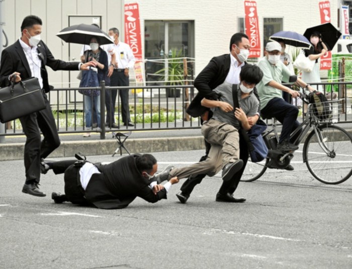 Cựu Thủ tướng Nhật Bản Abe Shinzo qua đời - ảnh 2