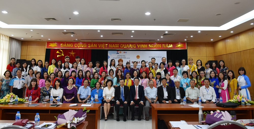 Tôn vinh tiếng Việt trong cộng đồng người Việt Nam ở nước ngoài - ảnh 2