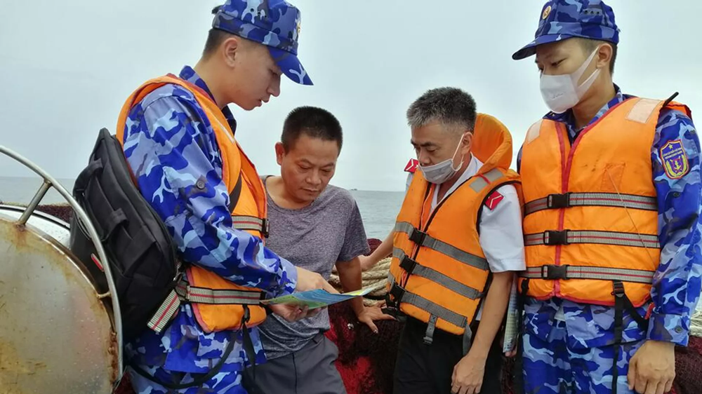 Cảnh sát biển Việt Nam – Trung Quốc phối hợp tuần tra trên Vịnh Bắc Bộ - ảnh 1
