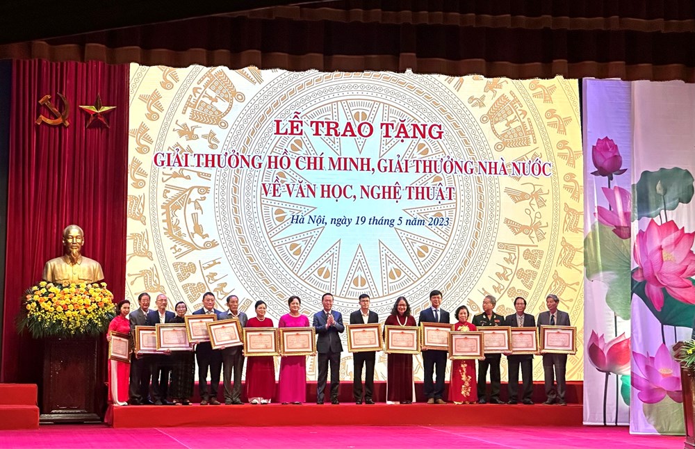 128 tác giả nhận Giải thưởng Hồ Chí Minh, Giải thưởng Nhà nước về văn học, nghệ thuật - ảnh 4