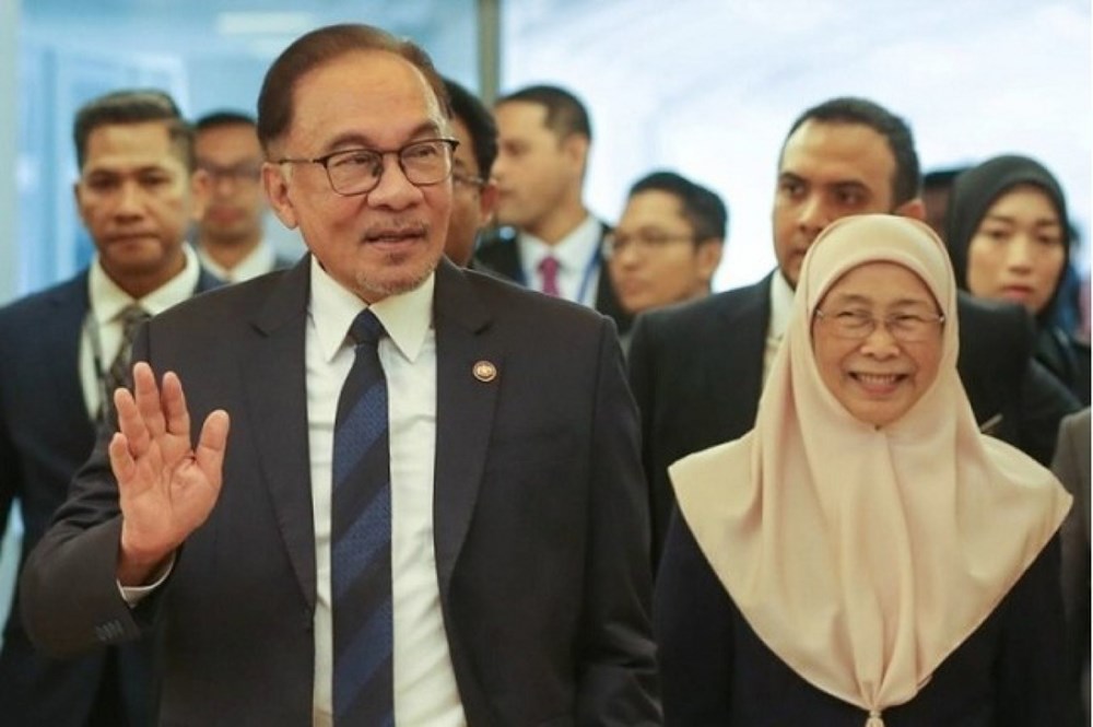Thủ tướng Malaysia và phu nhân thăm chính thức Việt Nam - ảnh 1
