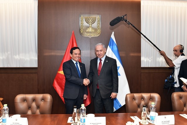 Phó Thủ tướng Trần Lưu Quang hội đàm với Thủ tướng Israel - ảnh 2