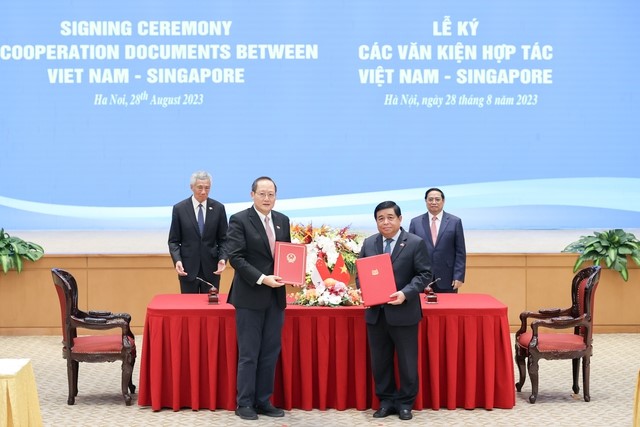 Việt Nam và Singapore ký kết 7 văn kiện hợp tác quan trọng - ảnh 2