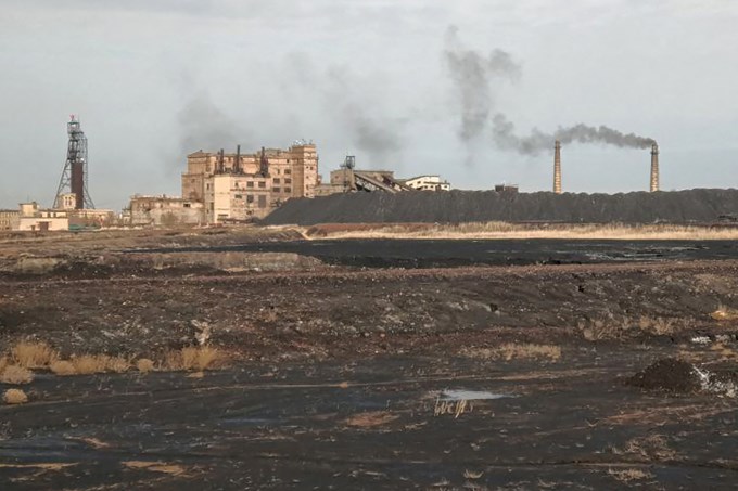 Điện thăm hỏi về vụ cháy mỏ tại Kazakhstan - ảnh 1