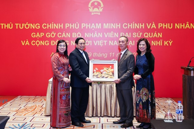 Thủ tướng: Dù đi đâu, chúng ta đều có quyền tự hào là người Việt Nam- Ảnh 4.