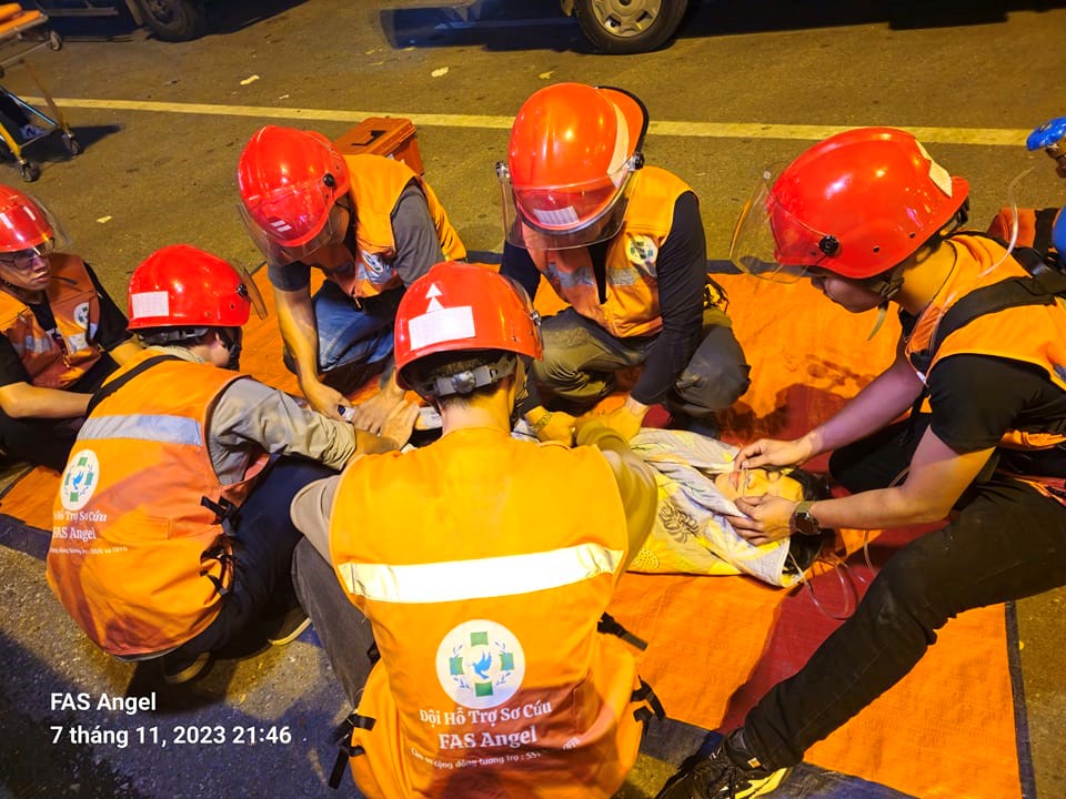 Người “ước mong thất nghiệp” để mọi người bình an - ảnh 2